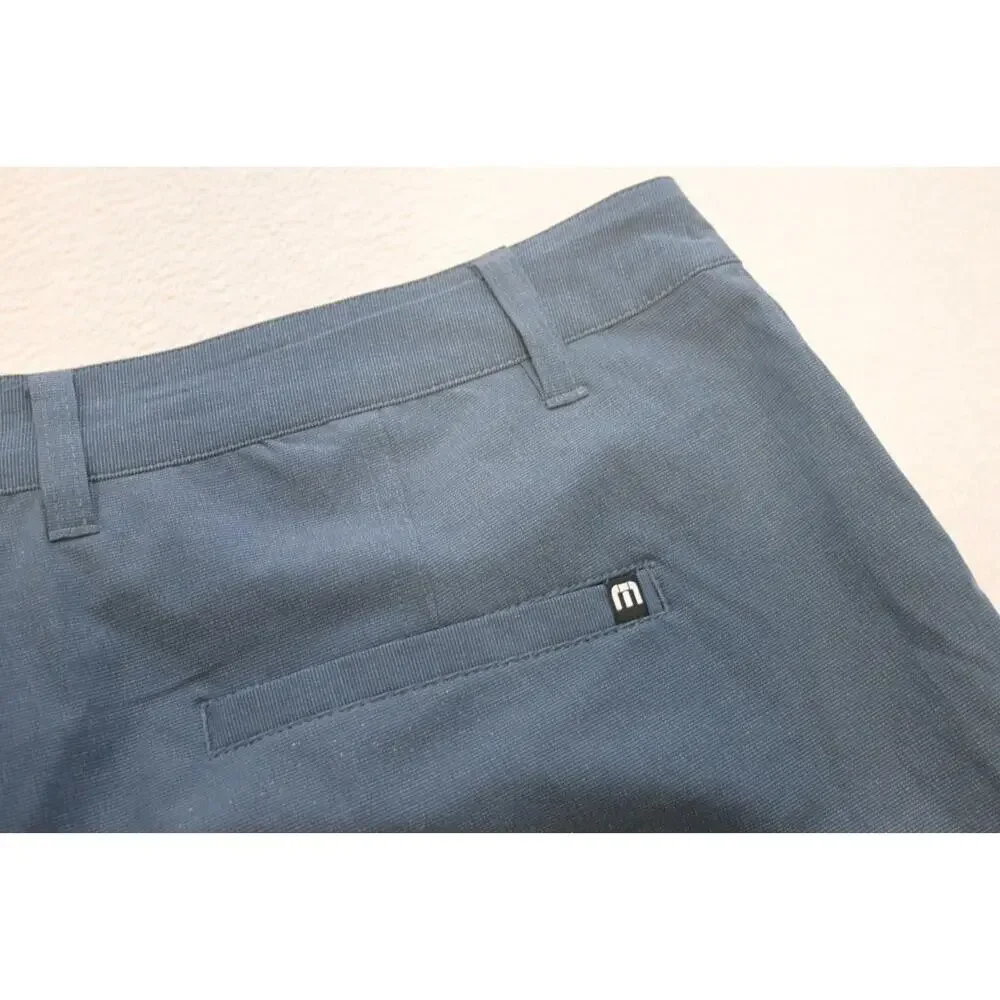Travis Mathew Golf Shorts Blue Flat Dry Fitting Stretch Athletic‎ Mens Size 38